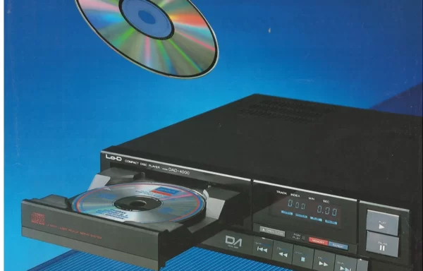 Lo-D DAD-4000 (октябрь 1984) — плеер дисков, миди формат по размеру