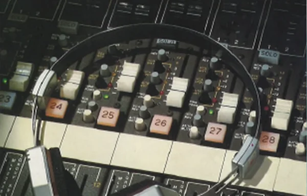 Denon Dynamic HEADPHONE (1981 March)