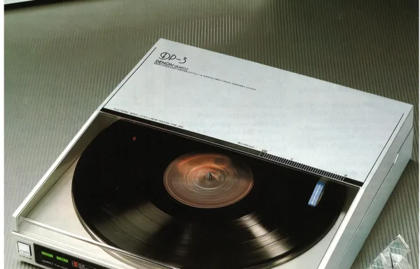 DENON (1982.08) DP-3 тангенциальный плеер винила