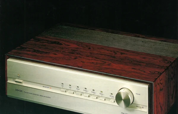 DENON (1983.10) PRA-2000Z STEREO PRE-AMPLIFIER